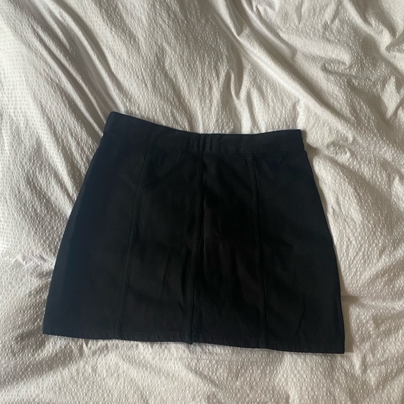 Zara Black Jean Skirt - Picture 2 of 2